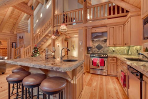 Lodgepole Retreat - A Gorgeous Classic 3BR Log Cabin with Private Hot Tub Truckee